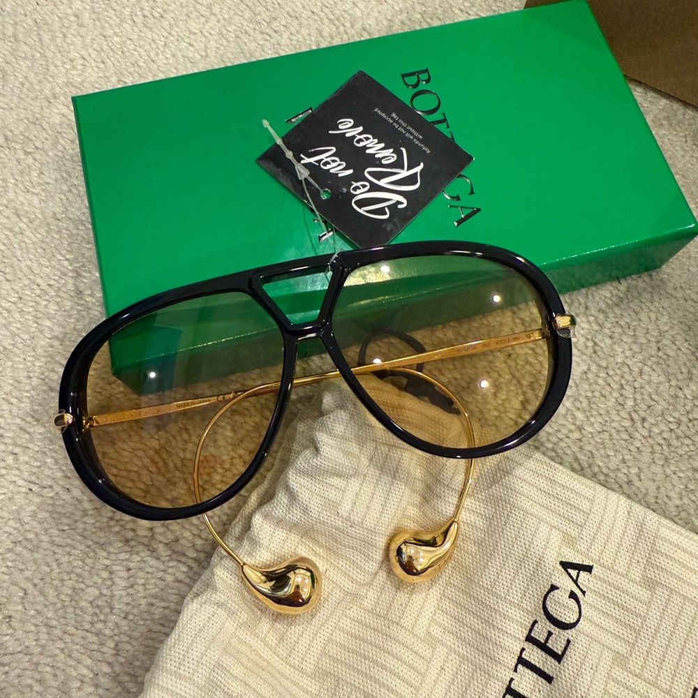 Bottega Veneta Gold Drop Earring Pilot Aviator Sunglasses 63mm BRAND NEW - Picture 2 of 4